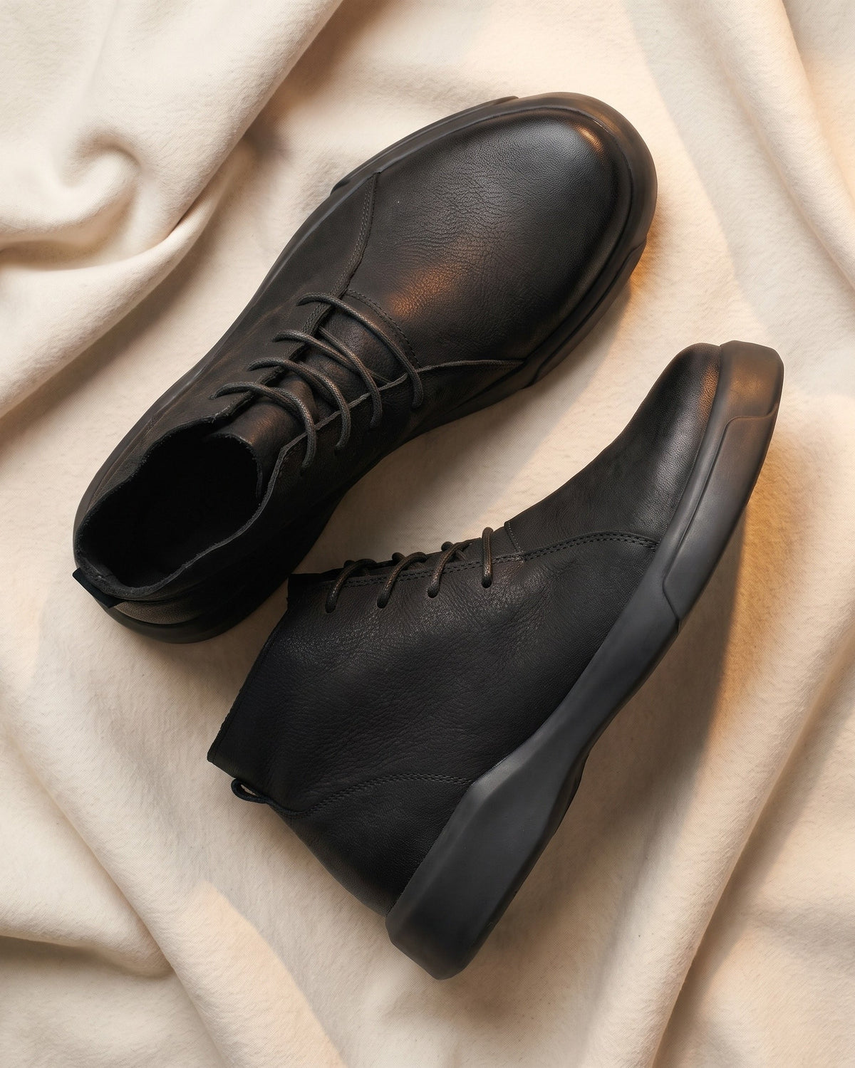 HUGO LAURENT™ | Fabian Leather Chukka Boot
